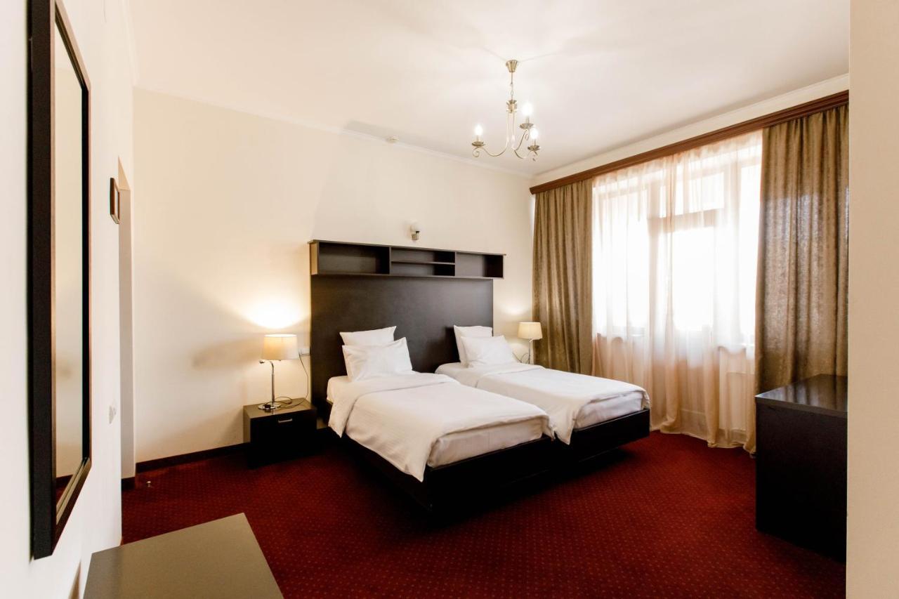 14 Floor Hotel Yerevan Ngoại thất bức ảnh